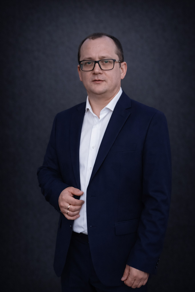 Виктор Иванов
